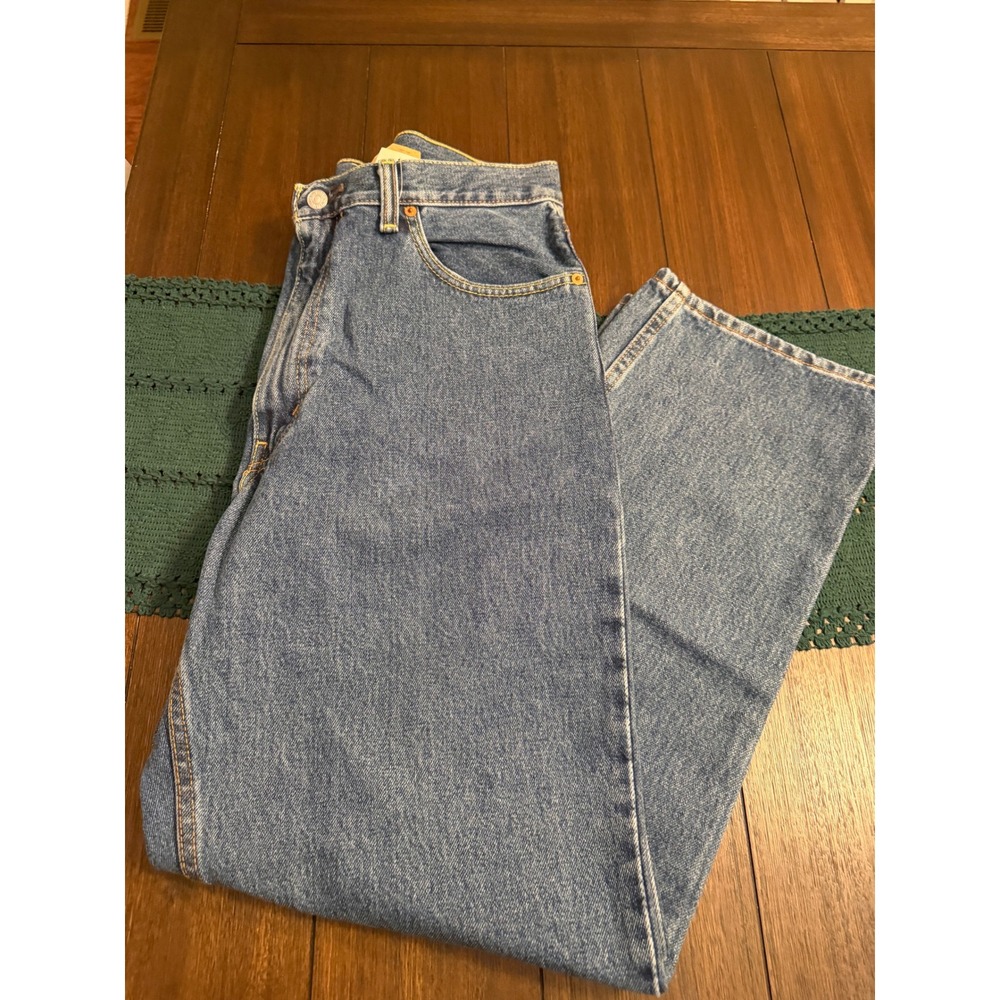 Levis 550 Relaxed Fit Tapered Leg Jeans Mens 36x30 Medium Wash Denim NWT